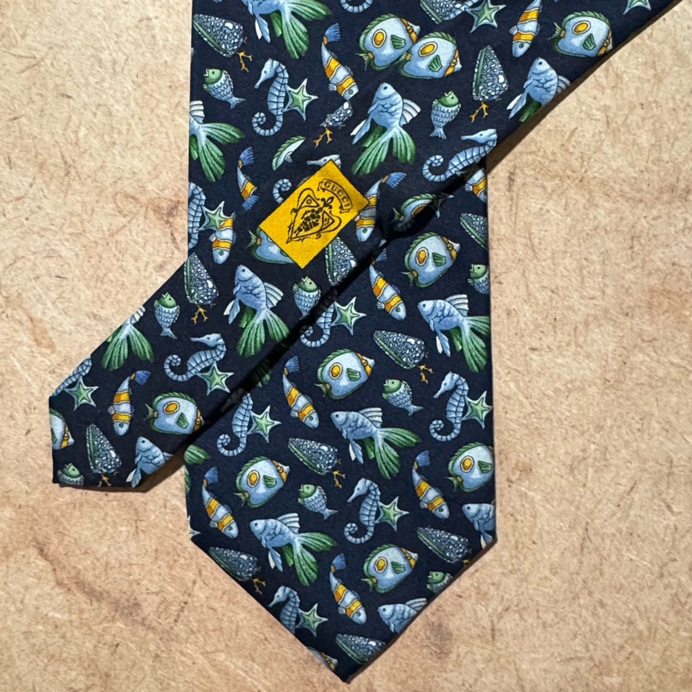 GUCCI • Vintage Fish Seahorse Business Classic Tie - Picture 10 of 10